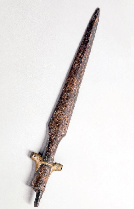 La lance de Cutry, témoignage d'un site archéologique exceptionnel