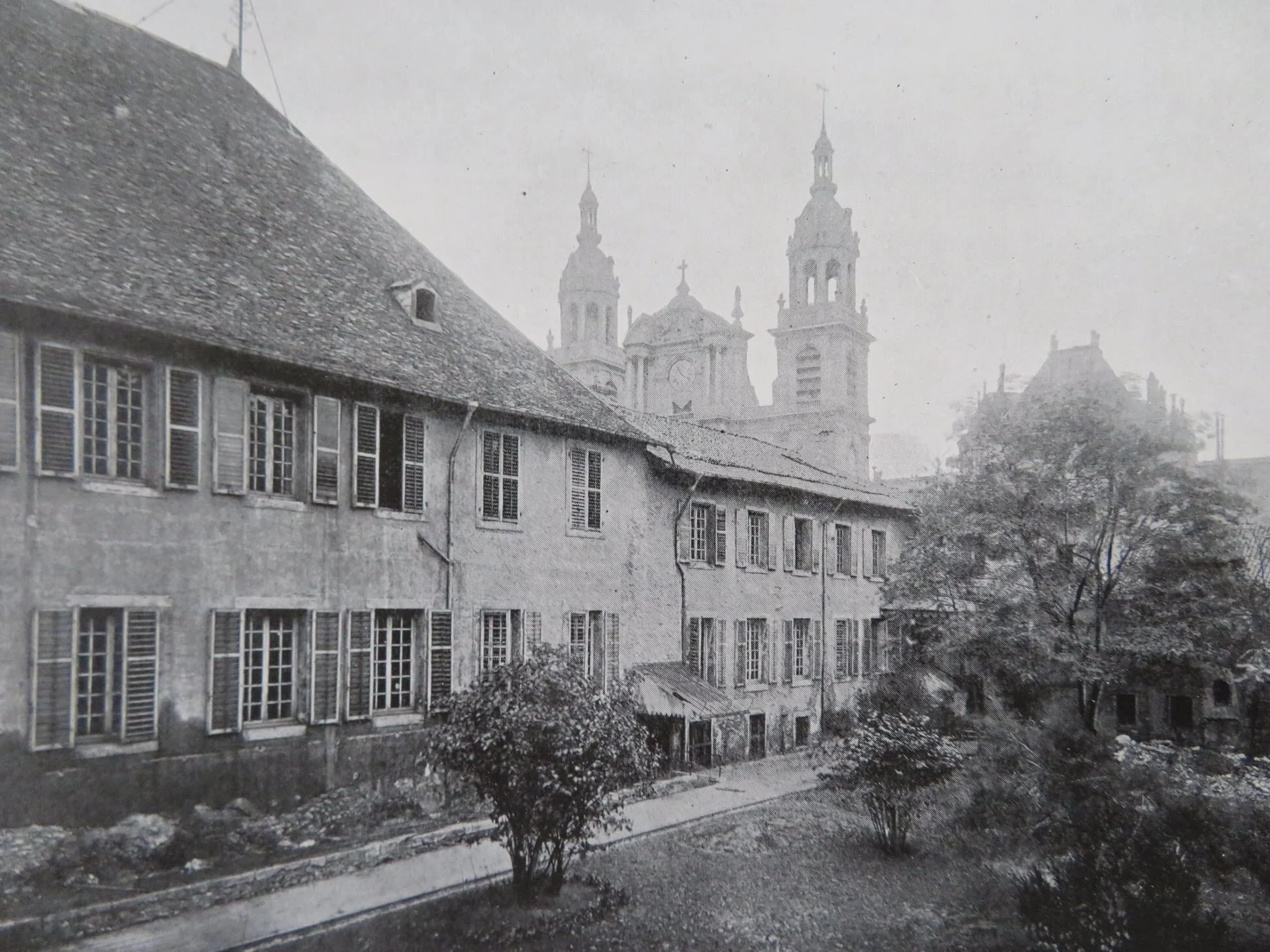 L’hôpital Saint-Julien