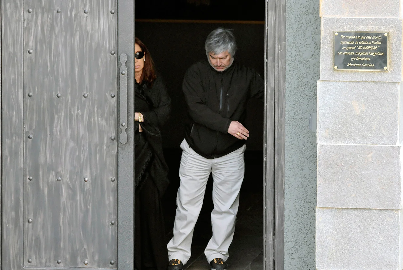 La présidente argentine Cristina Kirchner et l’entrepreneur Lázaro Báez. © Keystone / AP OPI / Francisco Munoz, 18 février 2013
