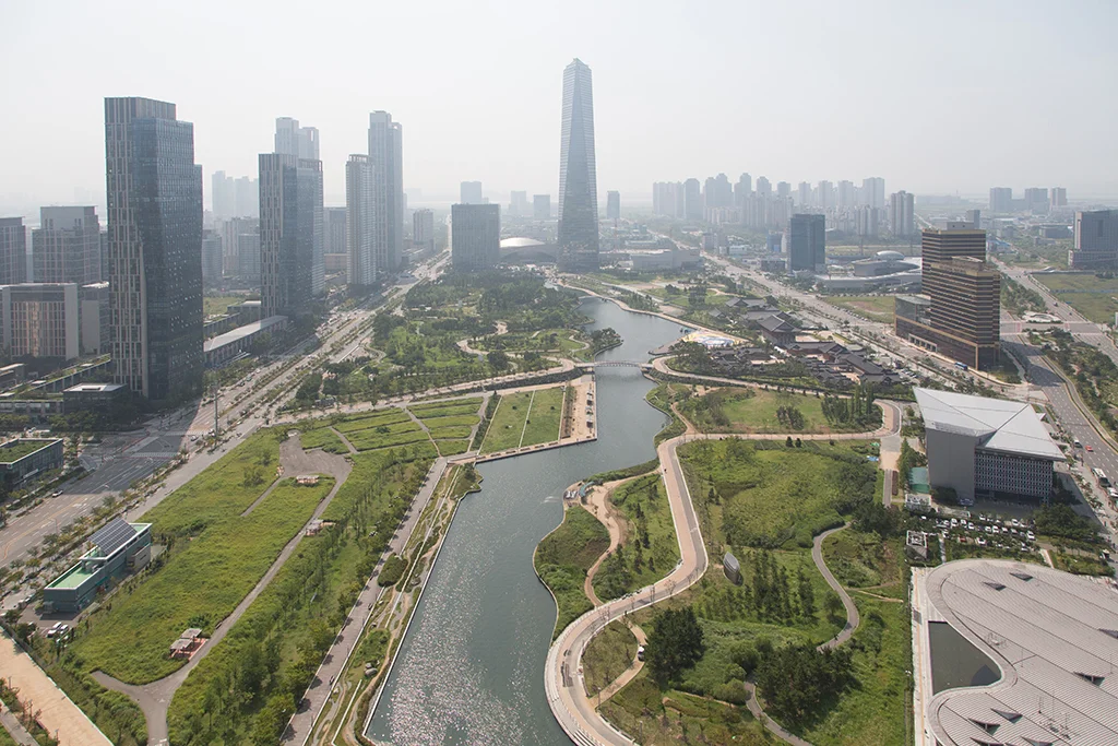 À Central Park et partout dans Songdo, les parkings sont souterrains. © Stéphanie Buret / juillet-août 2016