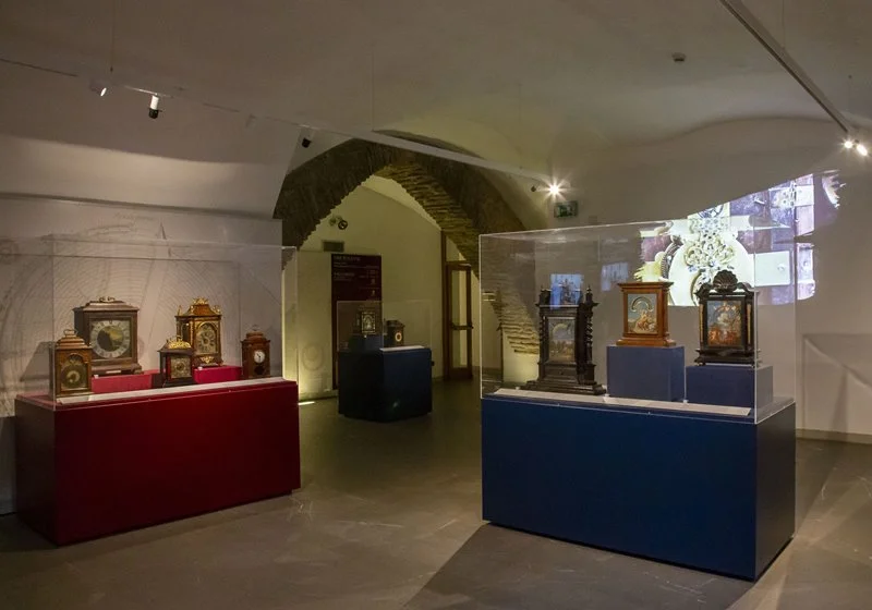 Il desiderio antico di controllare il tempo. A Firenze una nuova mostra segna le “Ore italiane”