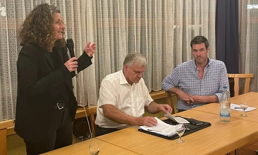 Naturalizzazione dei cittadini stranieri: posizioni opposte di destra e sinistra