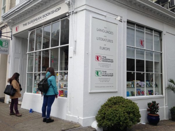 Chiude la più famosa libreria italiana nel mondo. Dove si incontreranno gli scrittori e i lettori del Bel Paese a Londra?