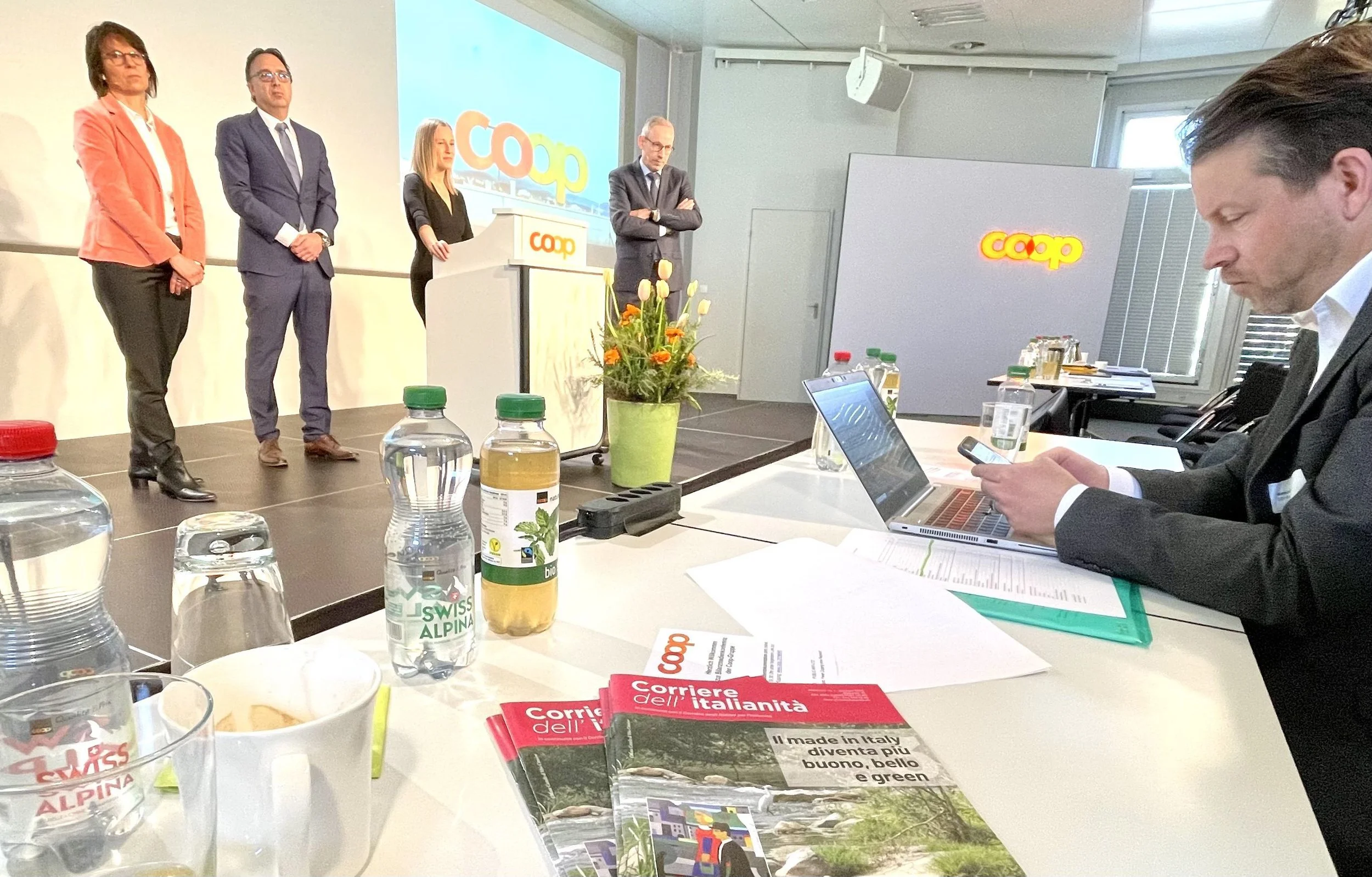 Il Direttore Generale Philipp Wyss annuncia il grande successo della Coop