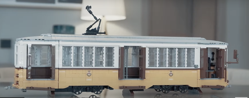 Il tram Carrelli, storica icona di Milano, arriva in Danimarca in versione Lego