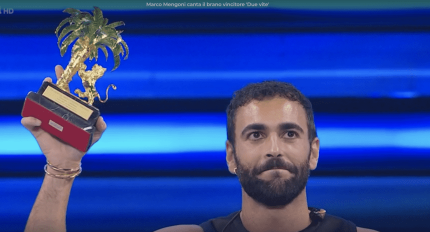 Sanremo 73: vince Mengoni e dedica il premio alle donne