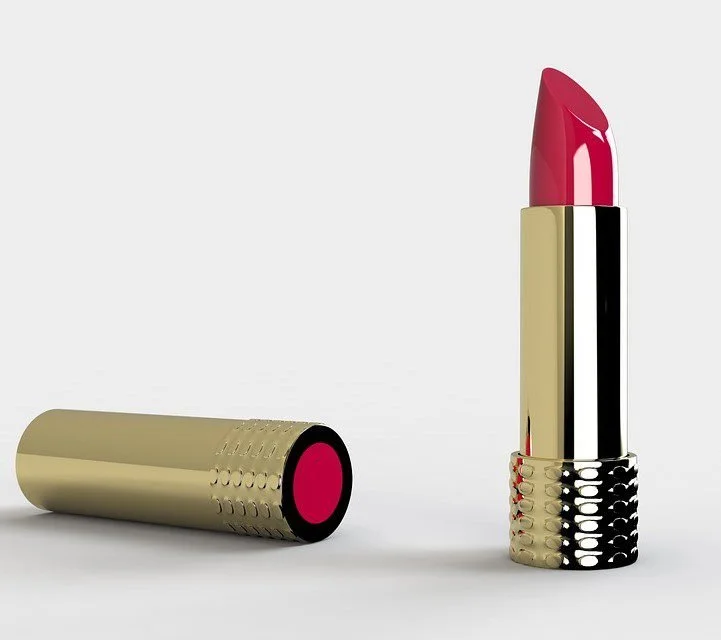 Il rossetto è molto più di un trucco. Per alcuni studiosi è un indicatore di crisi economica...