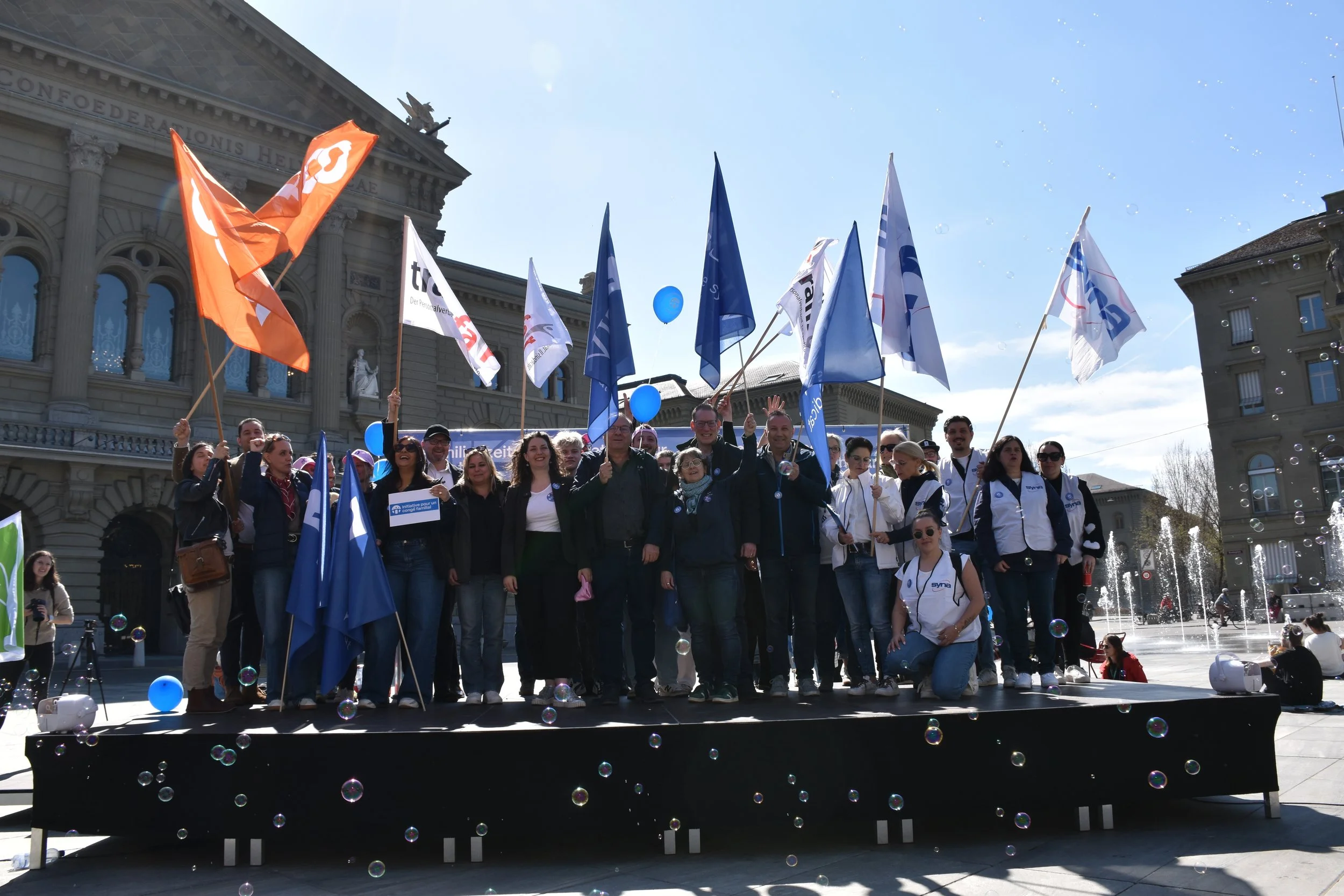 Iniziativa per un congedo familiare: 18 settimane per ognuno dei genitori