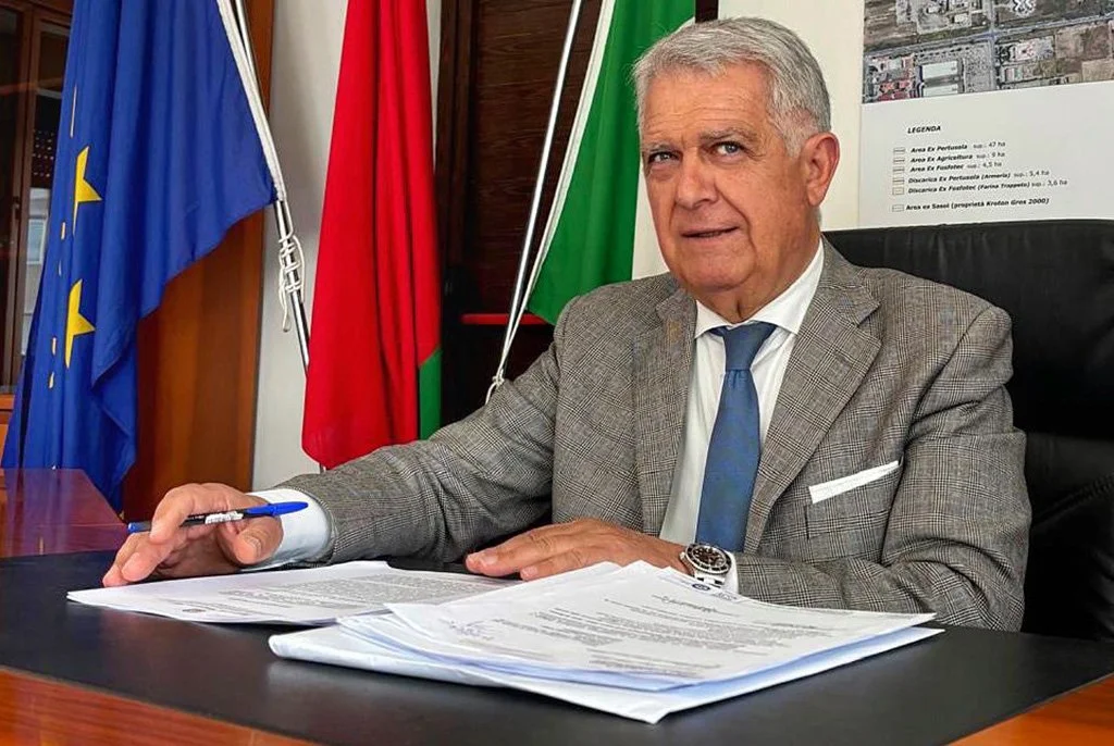 Nell’Italia del Sud che respira veleno