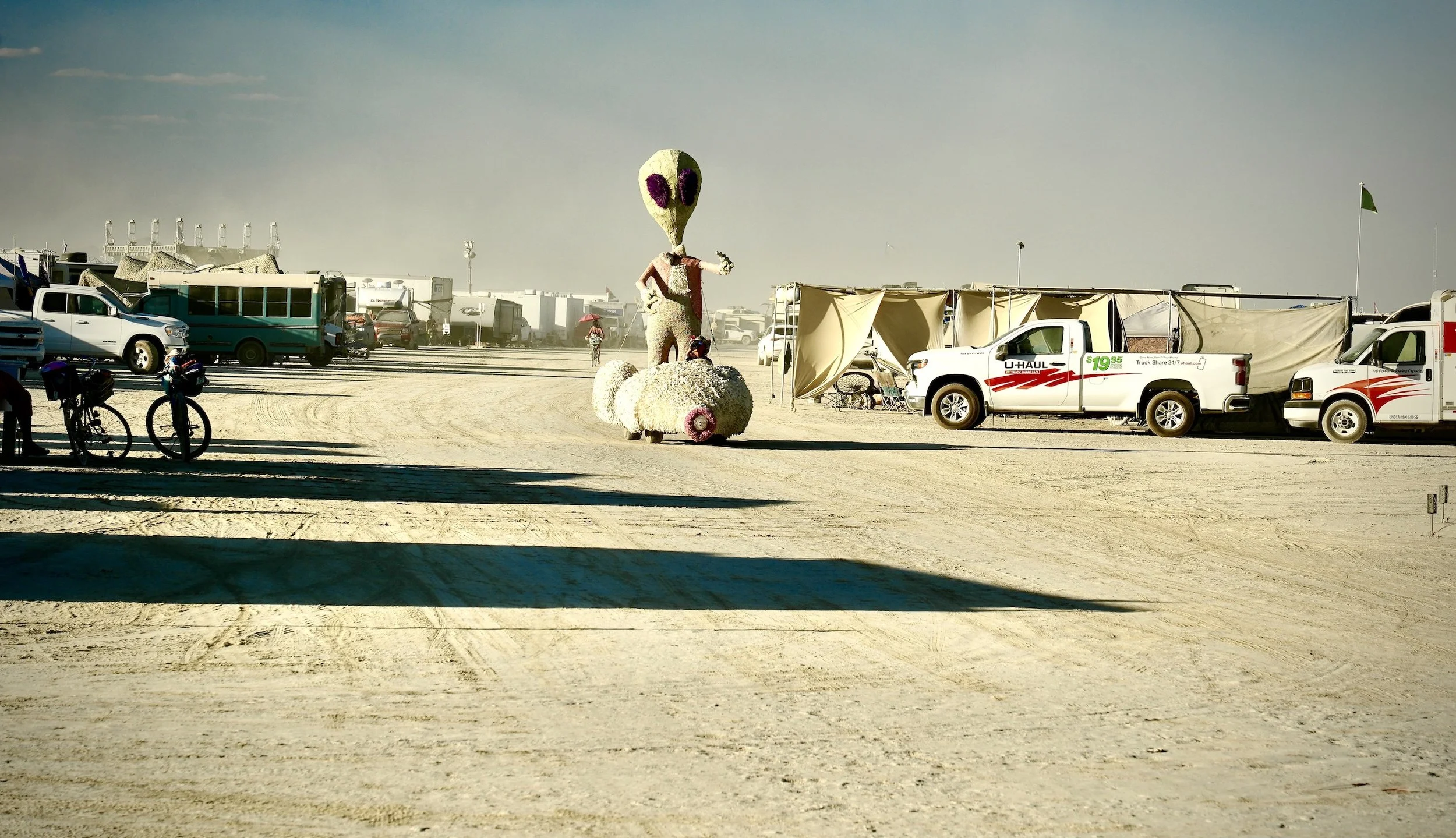  Take me to your leader. 