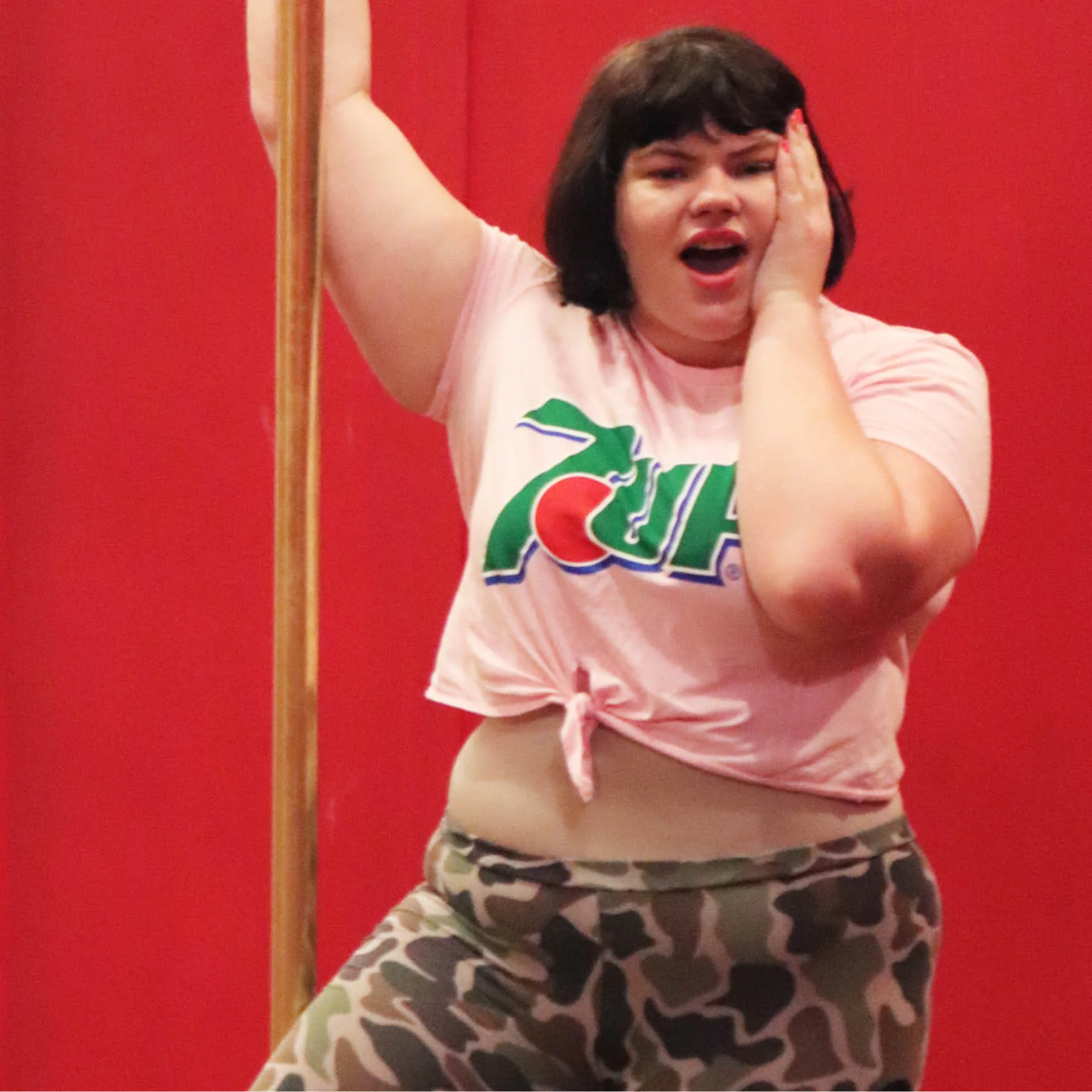 pole-squ.jpg