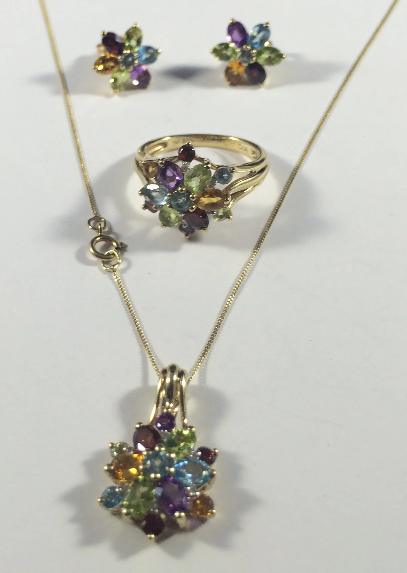 9ct Diamond & Multicoloured Set (Ring,Chain,Earrings) ref P257 £299.jpg