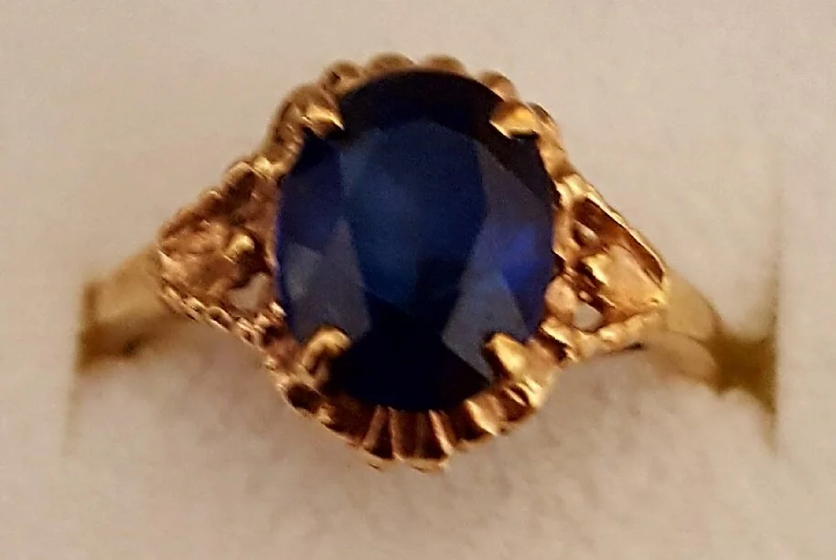 9ct Blue Stone Ring (J half)(p3884) £45.jpg