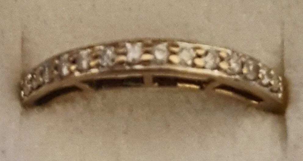 9ct Diamond Chip Ring (N)(p3802 £79.jpg