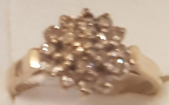 P2180 9ct Diamond Chip Cluster Ring (K) £99.jpg