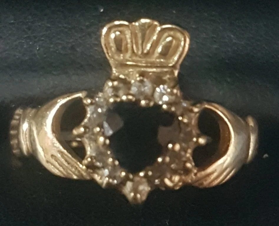 Stone Antique Claddagh Rings 9ct Cz Red Stone Claddagh Ring