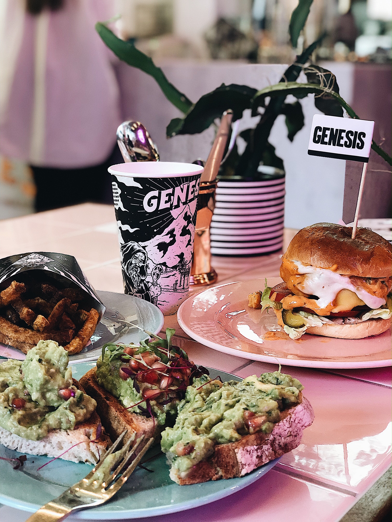 Genesis, Comics &amp; Vegans