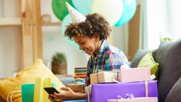 Online parties for a memorable birthday celebration