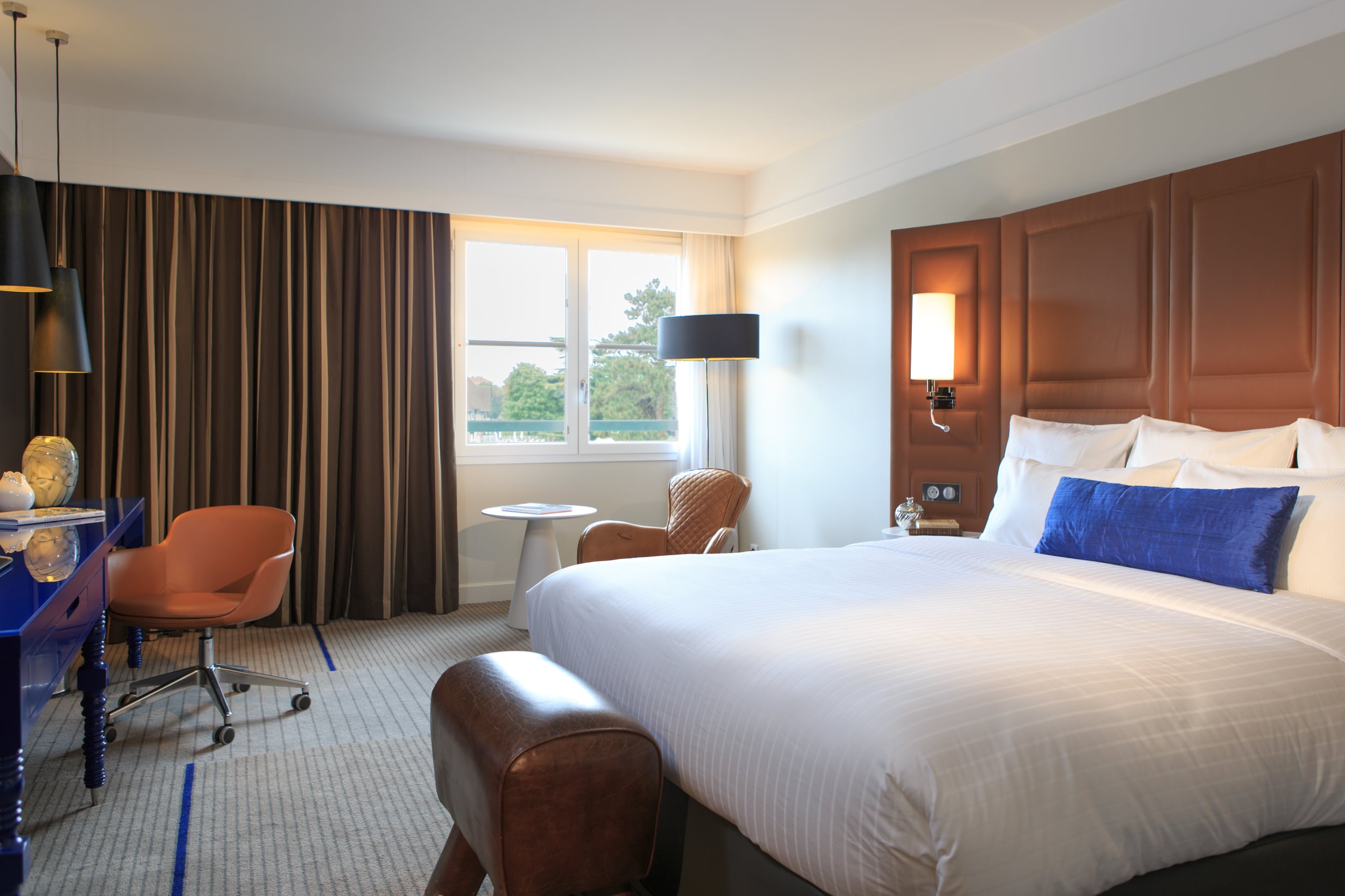 PARSC_Guestroom_Standard_King_5596.jpg