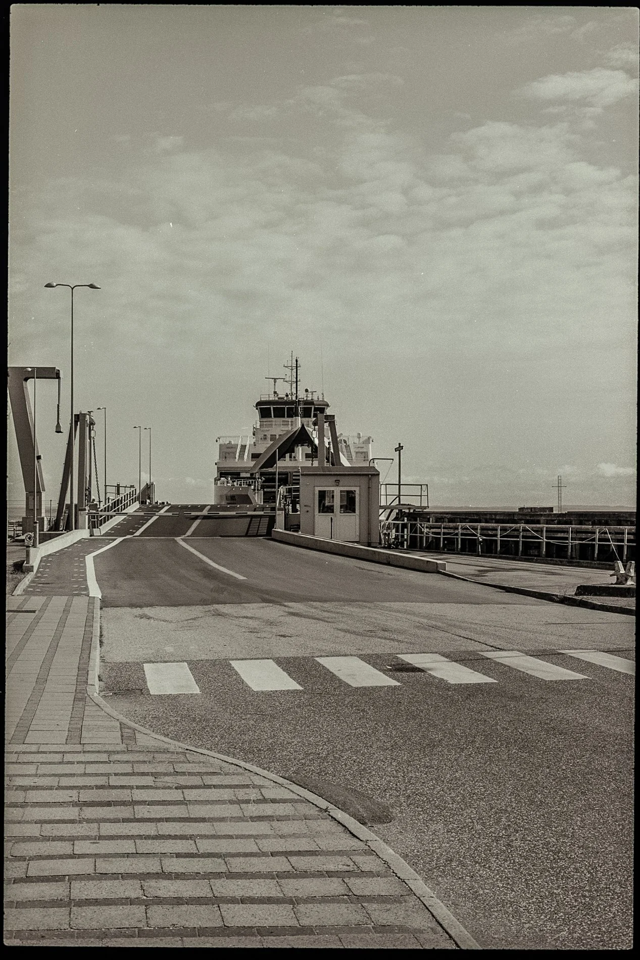 d98b7-24.jpg