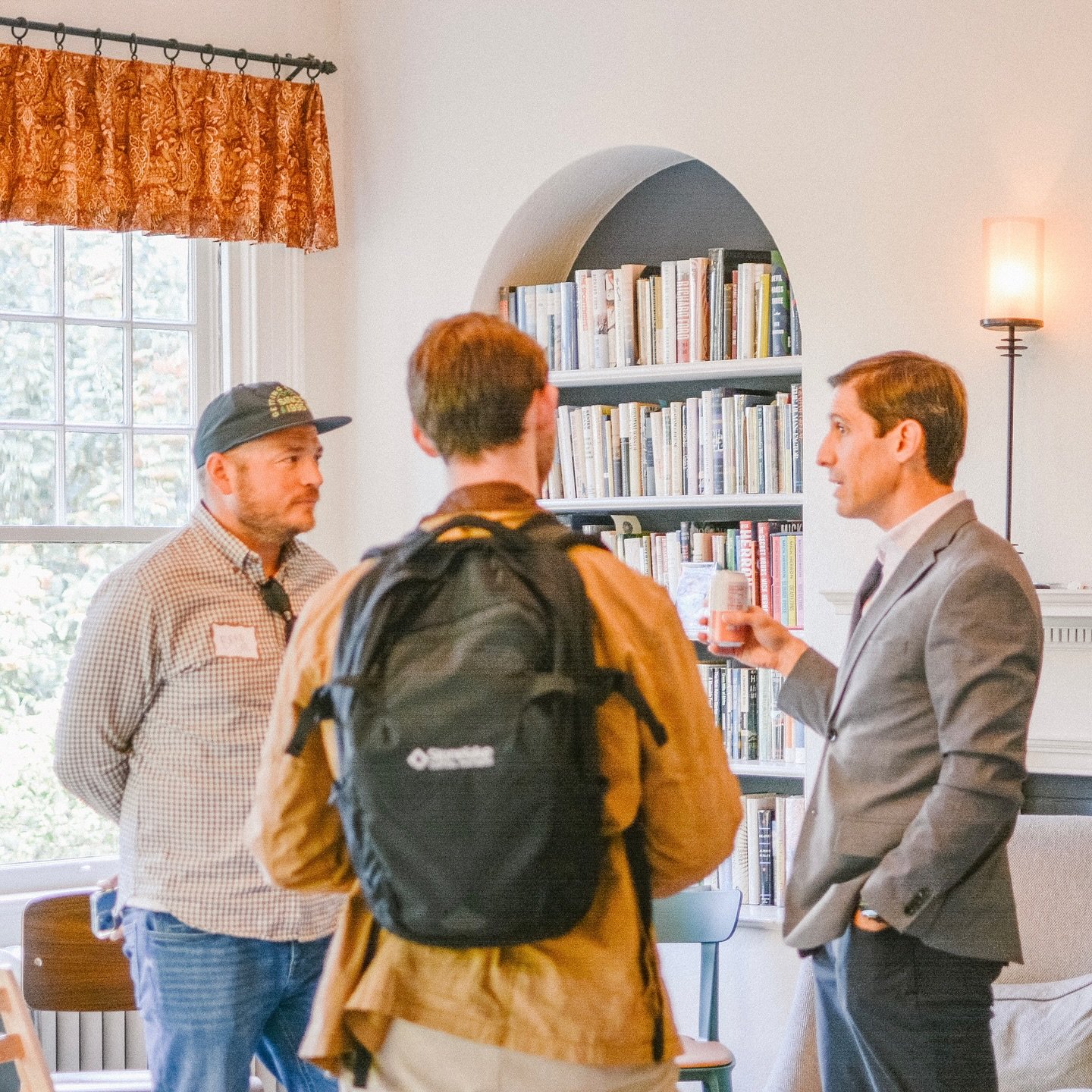 Students and Friends!!! Come to the Faith &amp; Work Lunch this Friday, Feb 20th, in the Bonhoeffer House, from 1-2pm!  RSVP is required &mdash; and YOU are invited! Visit the &ldquo;Upcoming Events&rdquo; link in our bio and click on &ldquo;Faith &a