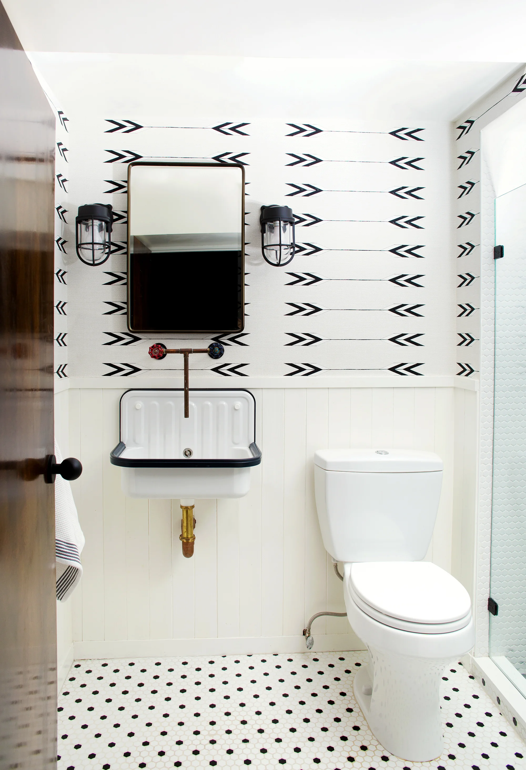 105 Vanderbilt Downstairs Bath Frontal-sm.jpg