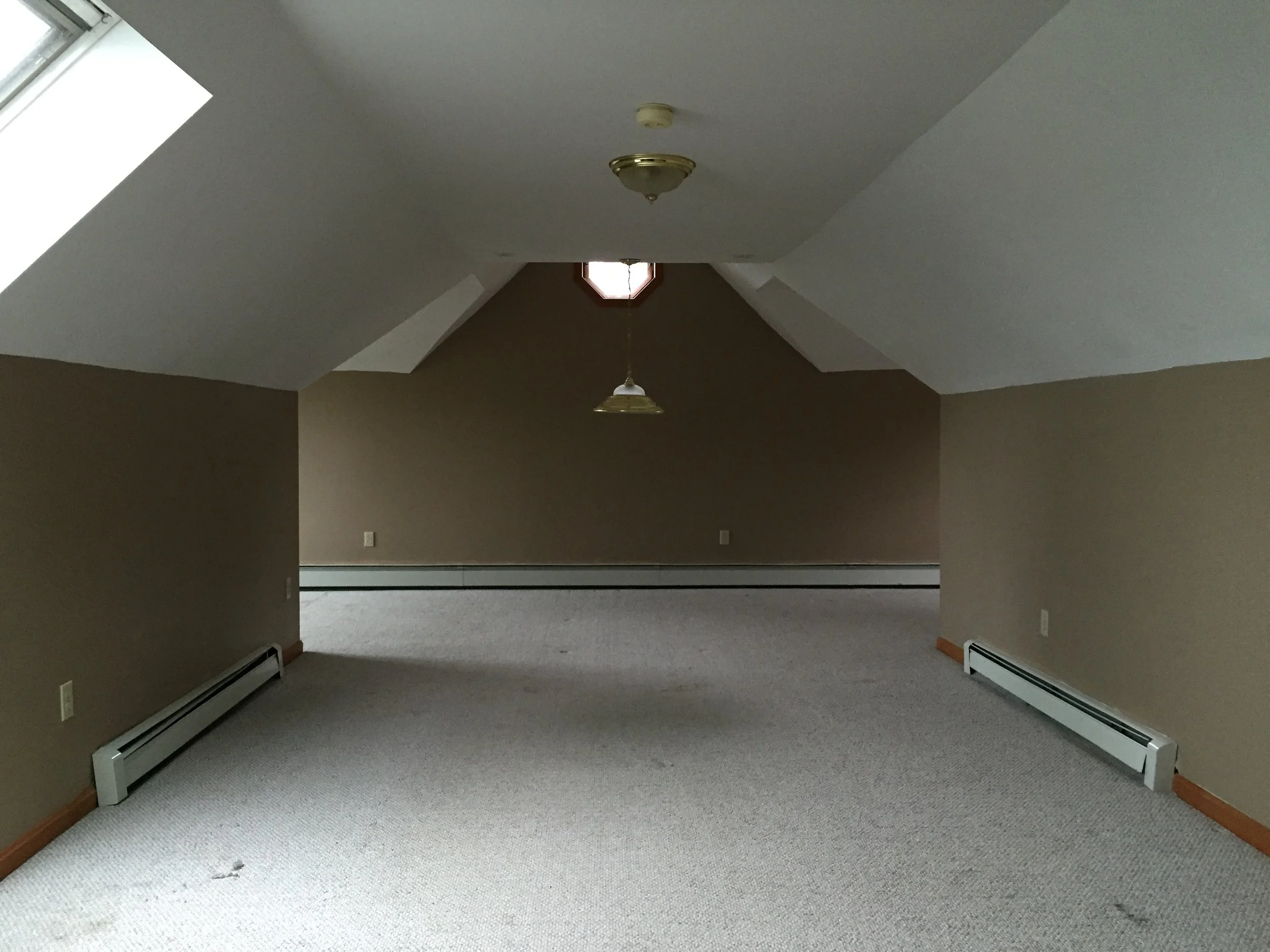 TV ROOM - BEFORE PAINT