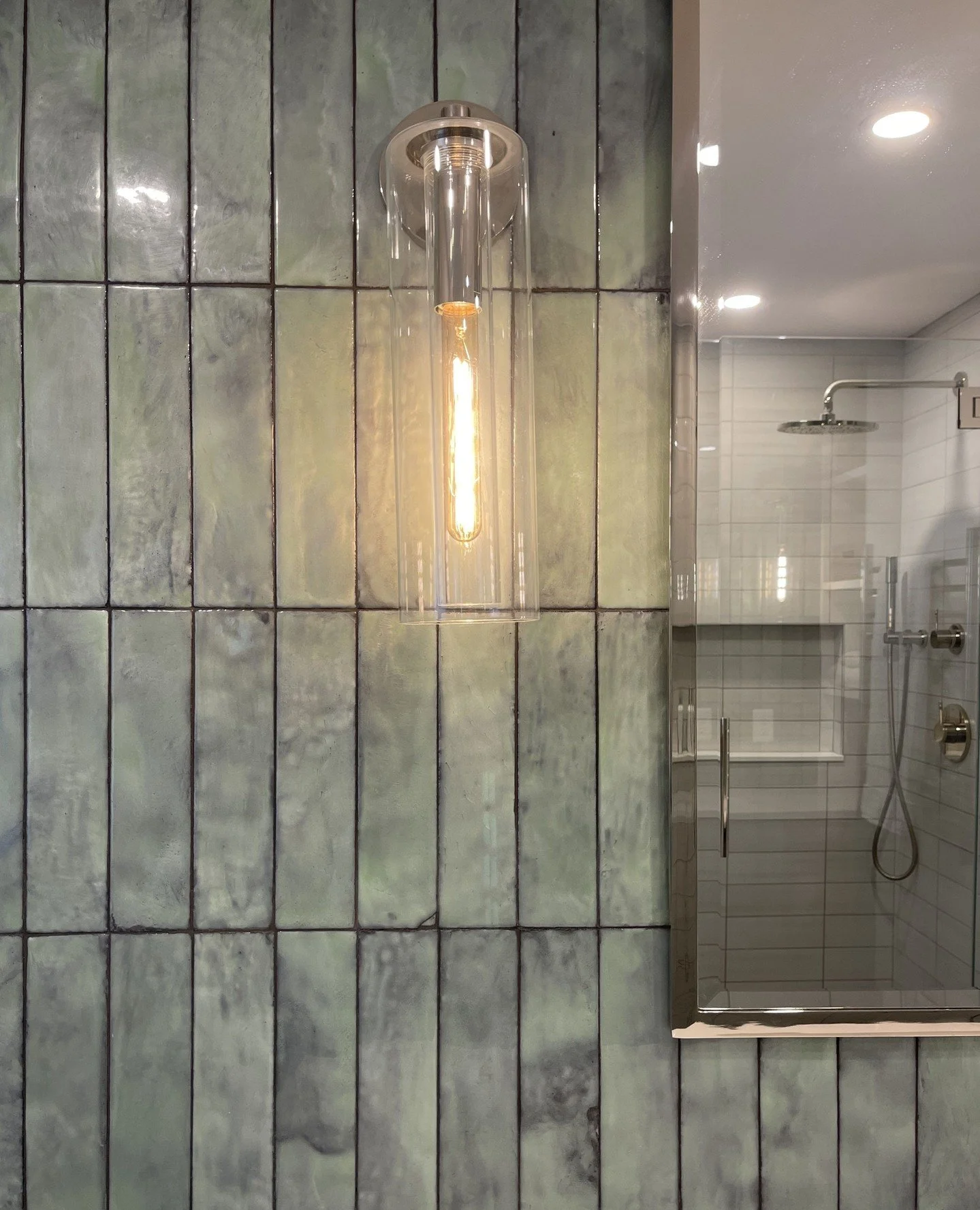 Seafoam that feels modern, not beachy 🤍⁠
.⁠
.⁠
.⁠
.⁠
#mydesign #lexingtonma #windhamnh #bedfordnh #ModernLuxury #InteriorInspo #SpaBathroom #MutedTones #ElegantDesign #SereneSpaces #LuxuryBath #BathroomGoals #RefinedInteriors #SeafoamStyle #DesignDe