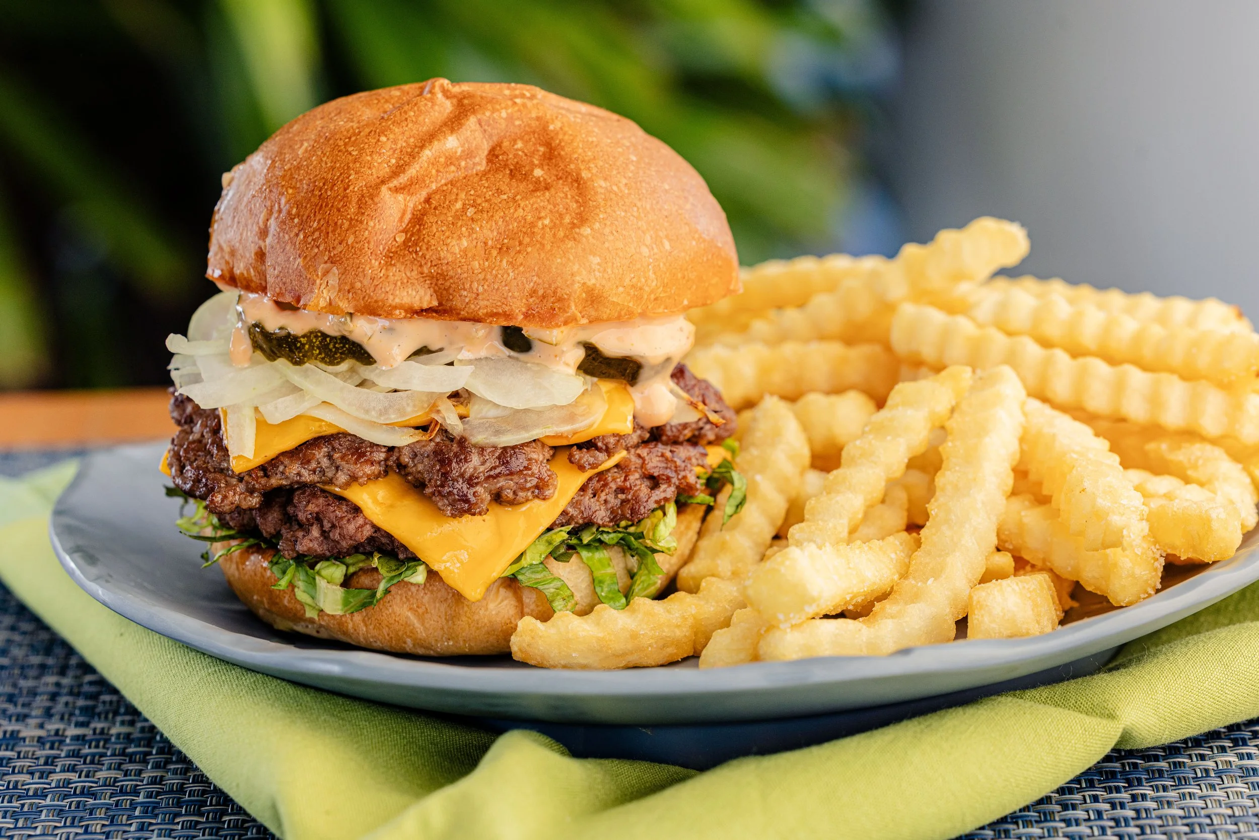 AVENTURA_BAR17_THE 17 BURGER_3186.JPG