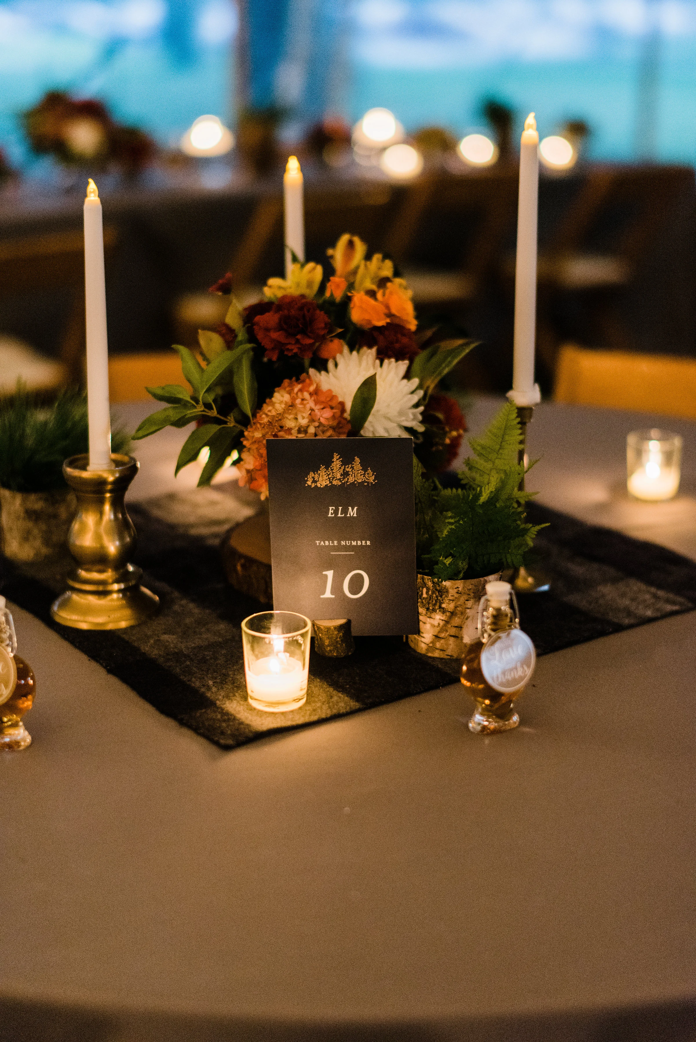 adirondack_centerpiece_candles_maple_syrup.jpg