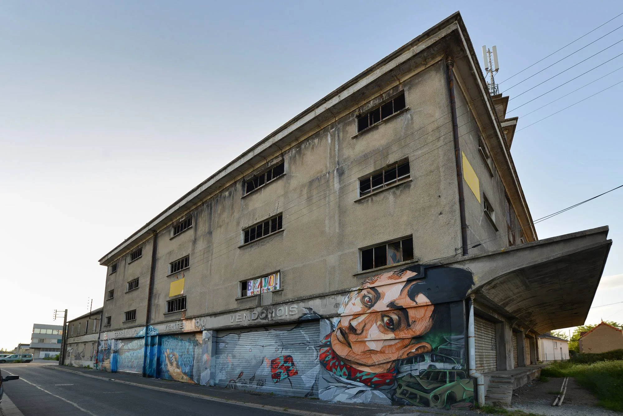 Mai 2015 - Vendôme - Triennale de Création Contemporaine en région Centre - Monsieur Plume w/ Air