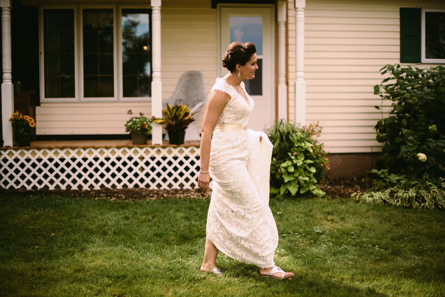 backyard-wedding-first-look-wisconsin.jpg