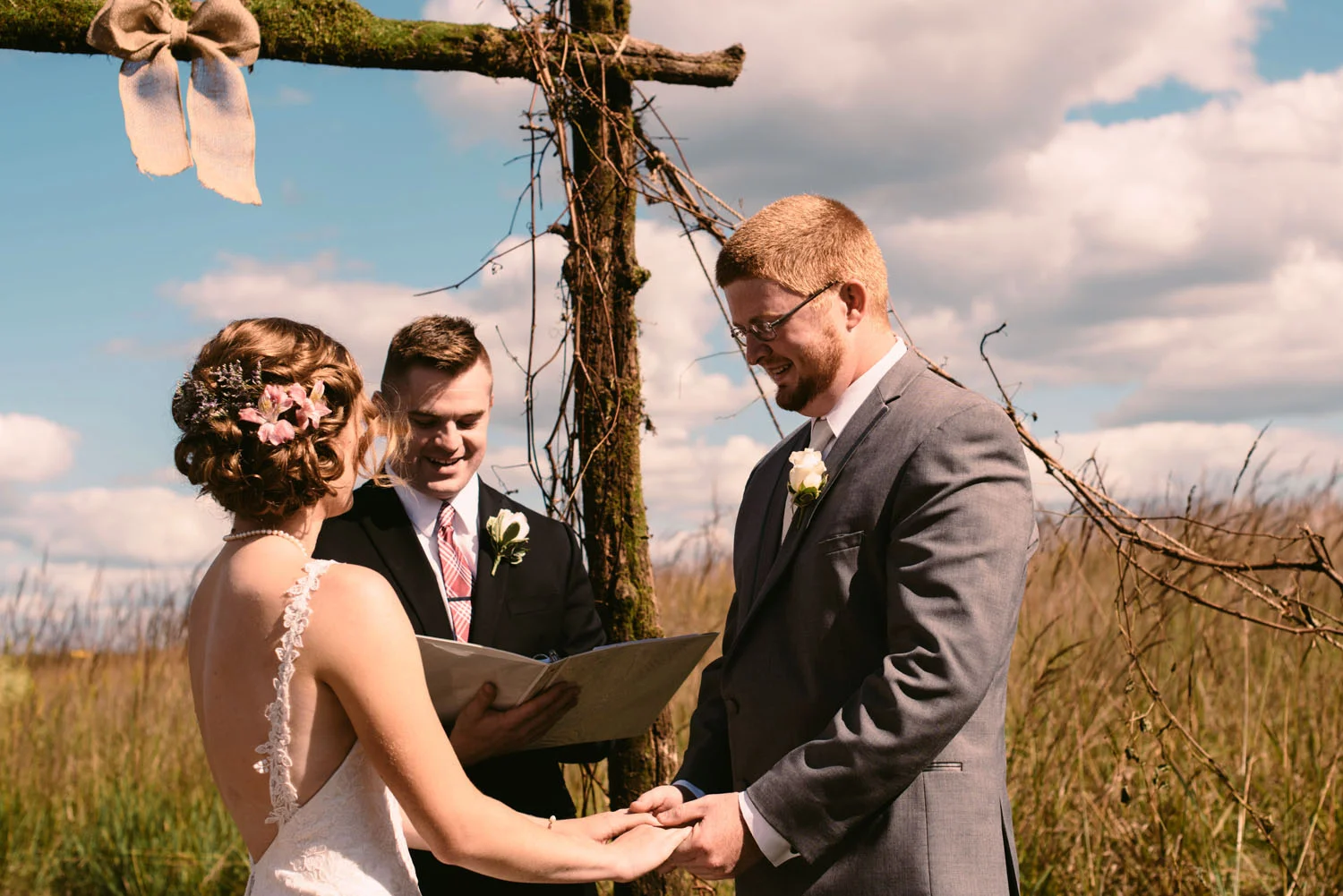 willow-river-wedding-photographer-wisconsin.jpg
