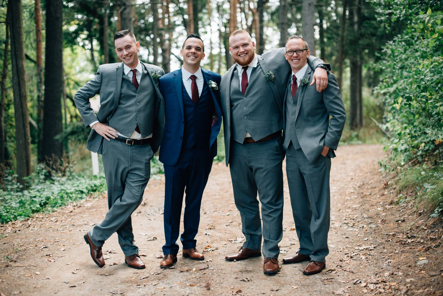 backyard-wedding-photographer-minnesota-1-3.jpg