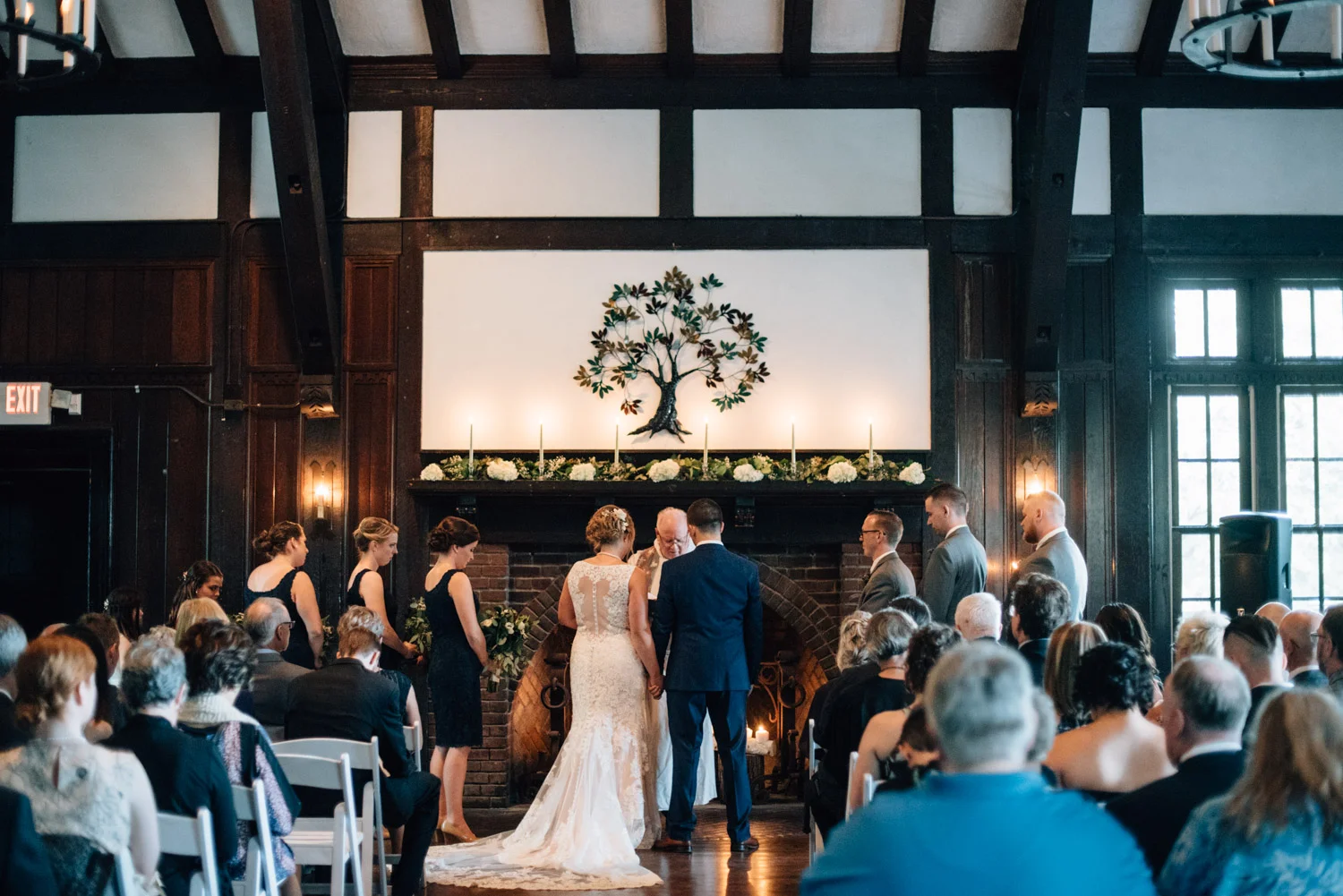 backyard-wedding-photographer-minnesota-1-18.jpg