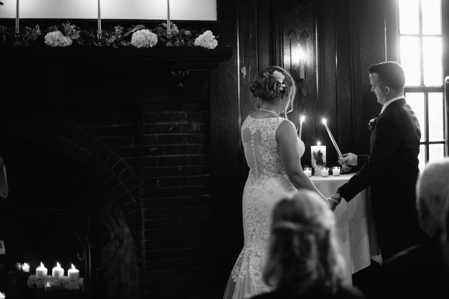 backyard-wedding-photographer-minnesota-1-22.jpg
