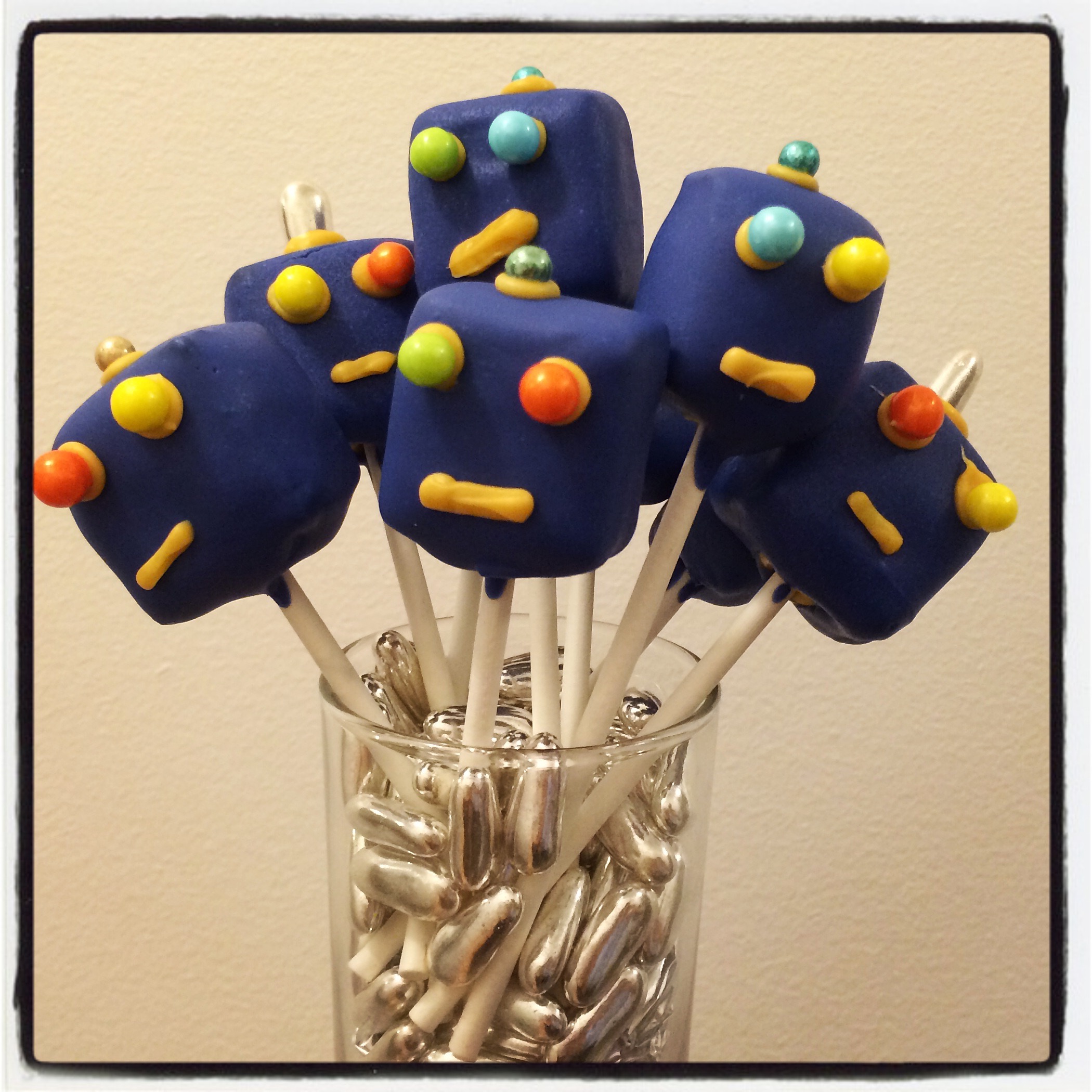 Robot Pops