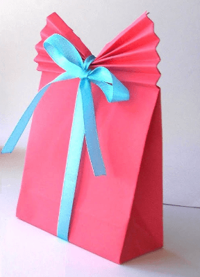DIY-Gift-Bag-1.png
