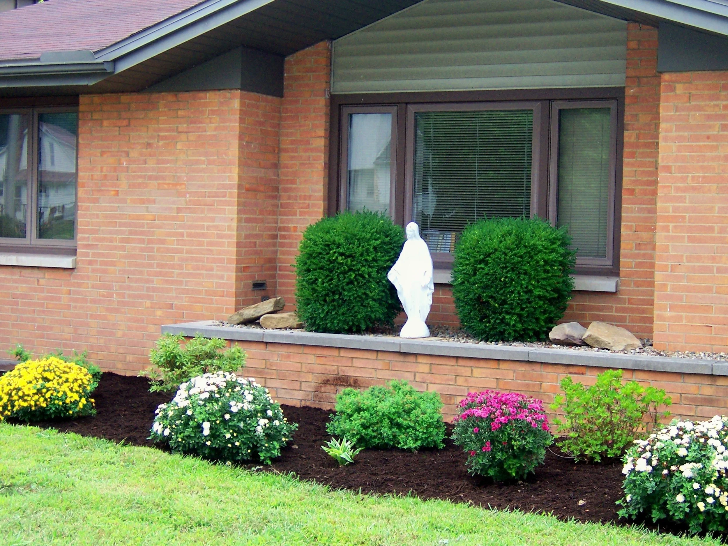Landscaping 2011.jpg
