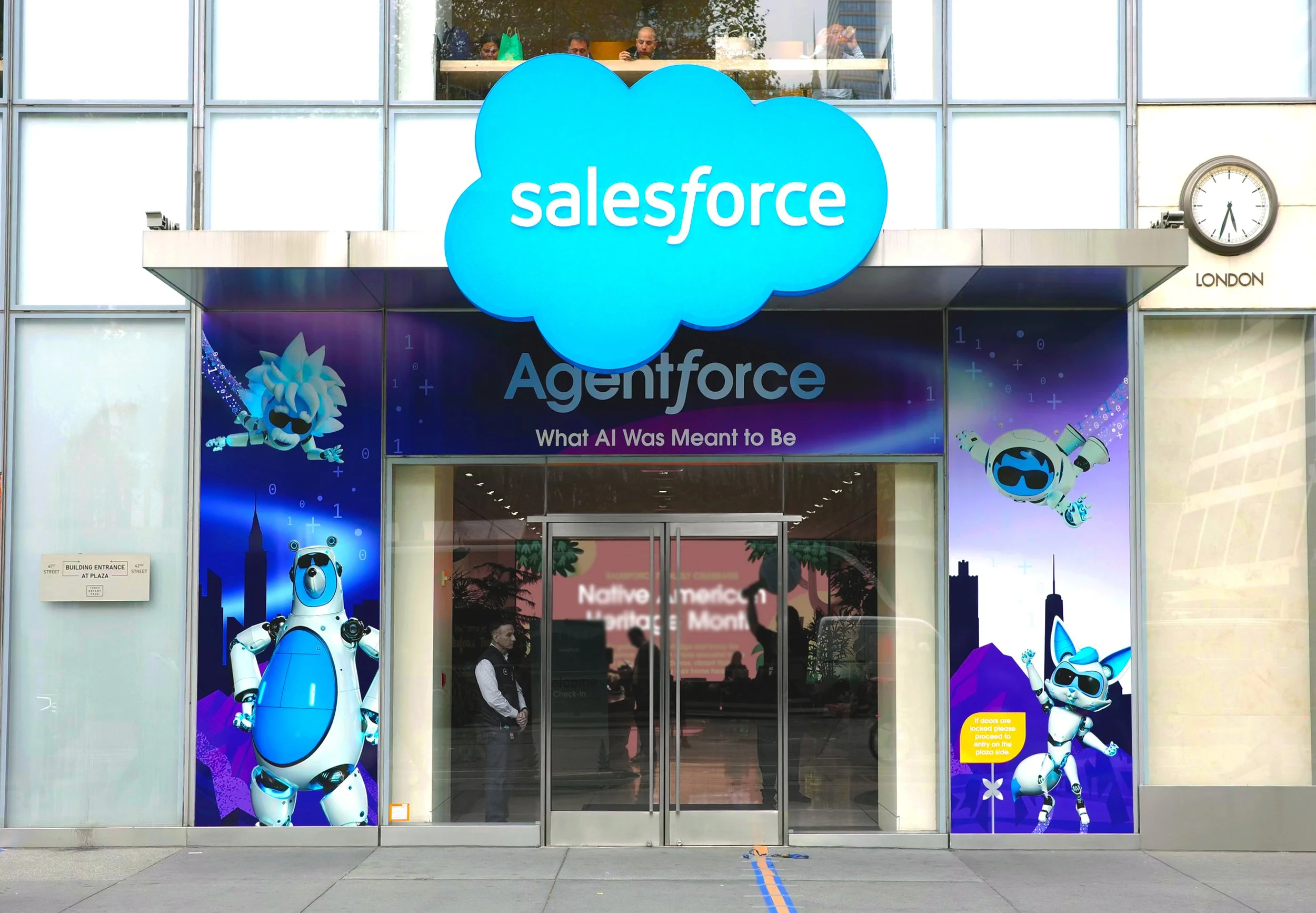 Chrimmons_Salesforce_NYC_WindowWrap1.jpg