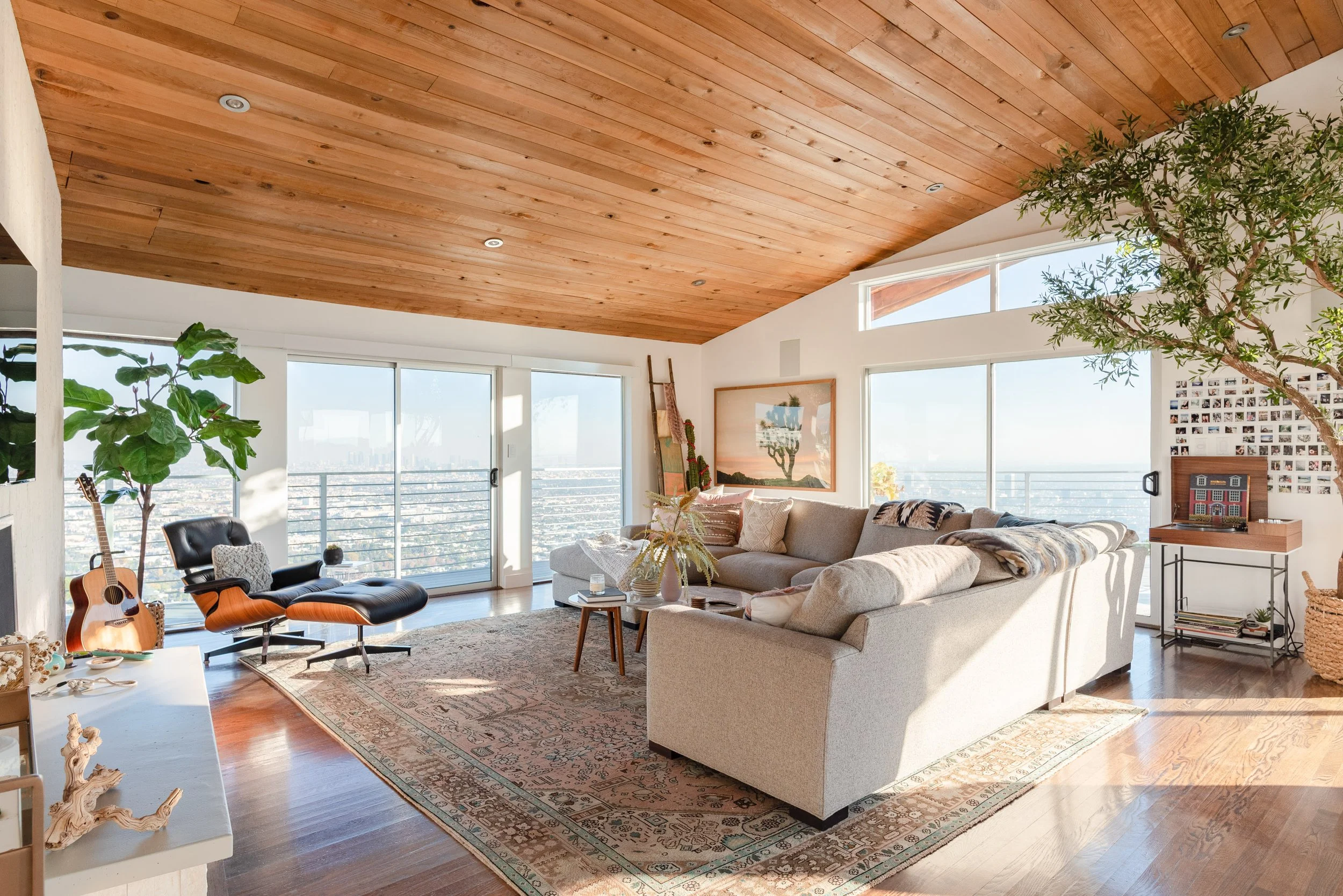 Shinybones House_Living and Dining 12MP 07.jpg