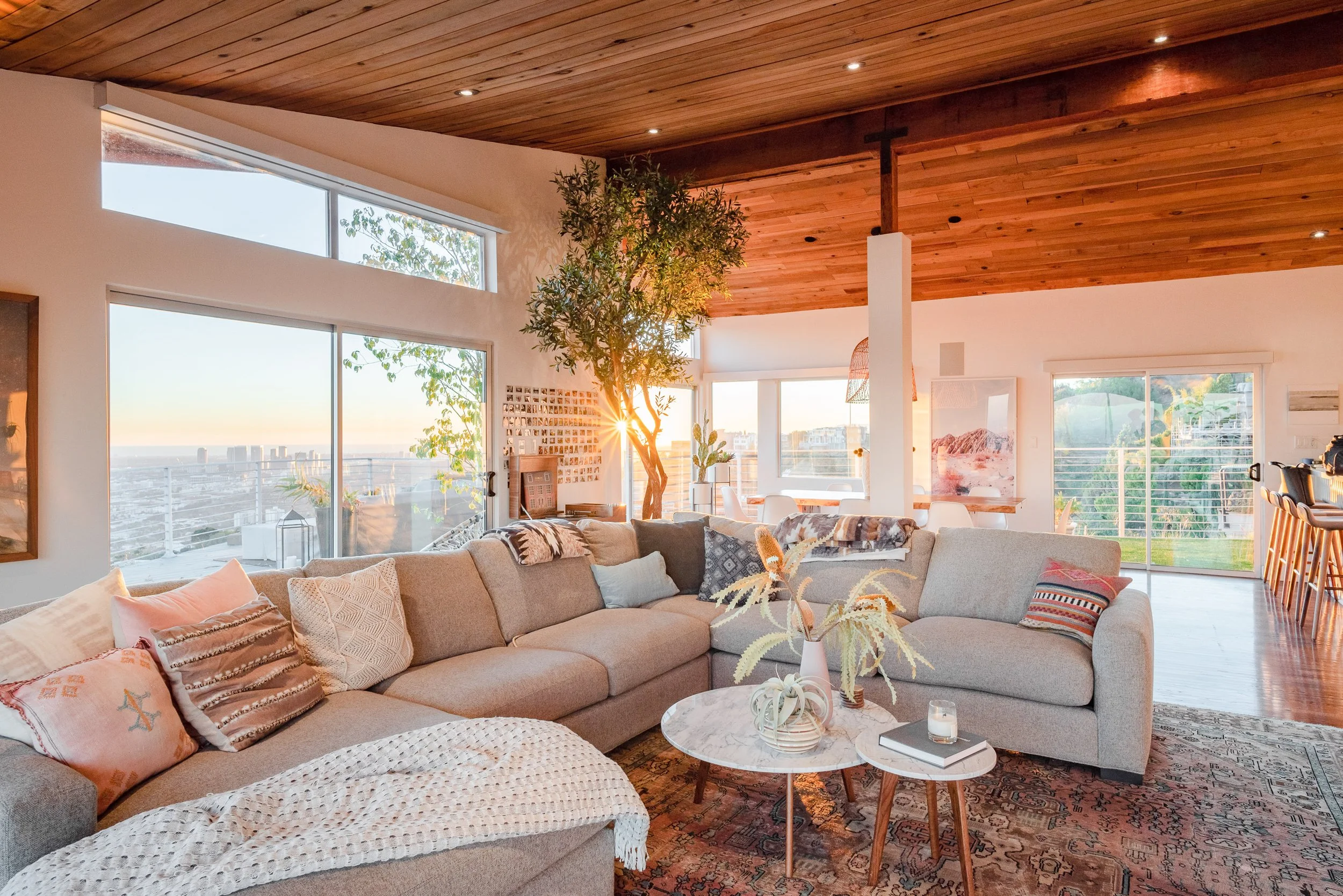 Shinybones House_Living and Dining Sunset 12MP 23.jpg