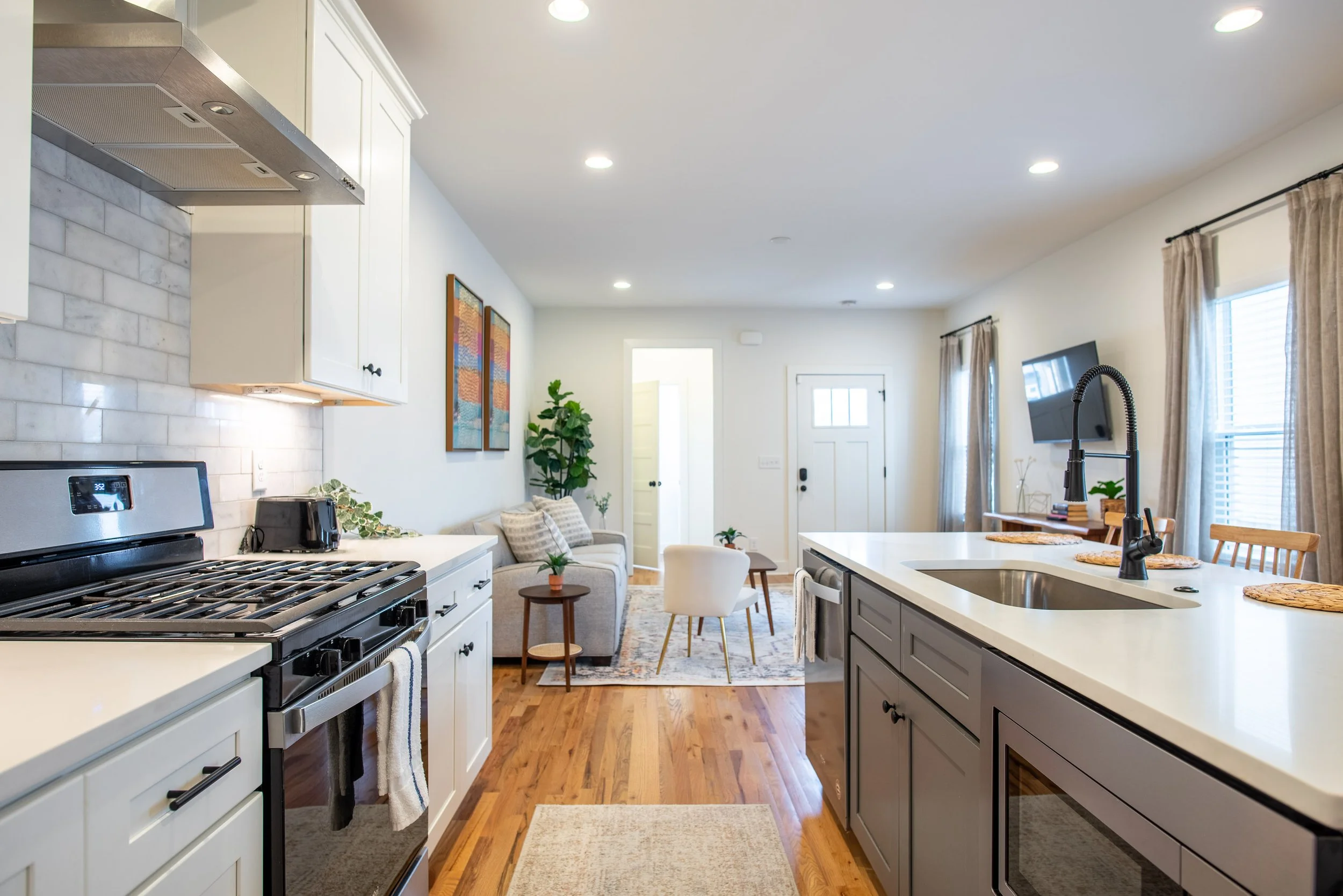 4007a Indiana Ave 18.jpg