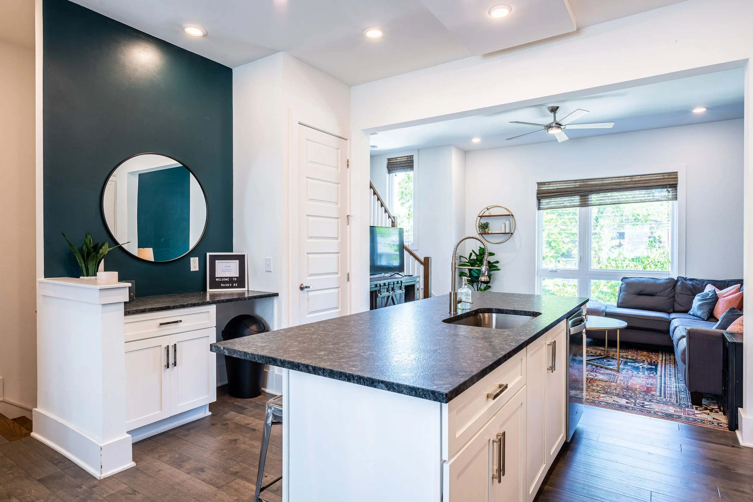 The Vibe Unit 5_9.JPG