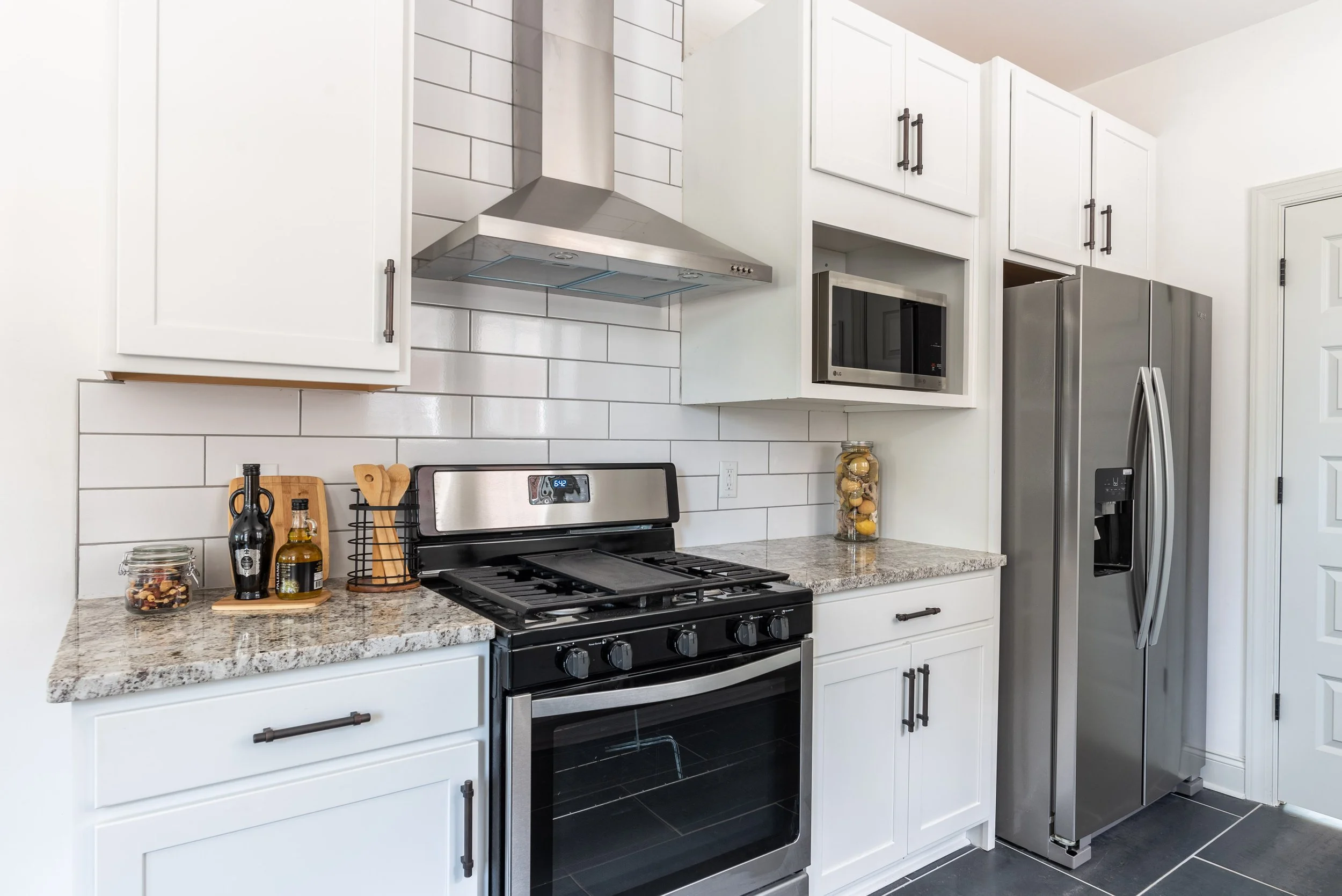 810 Glen Ave Staged_35.JPG