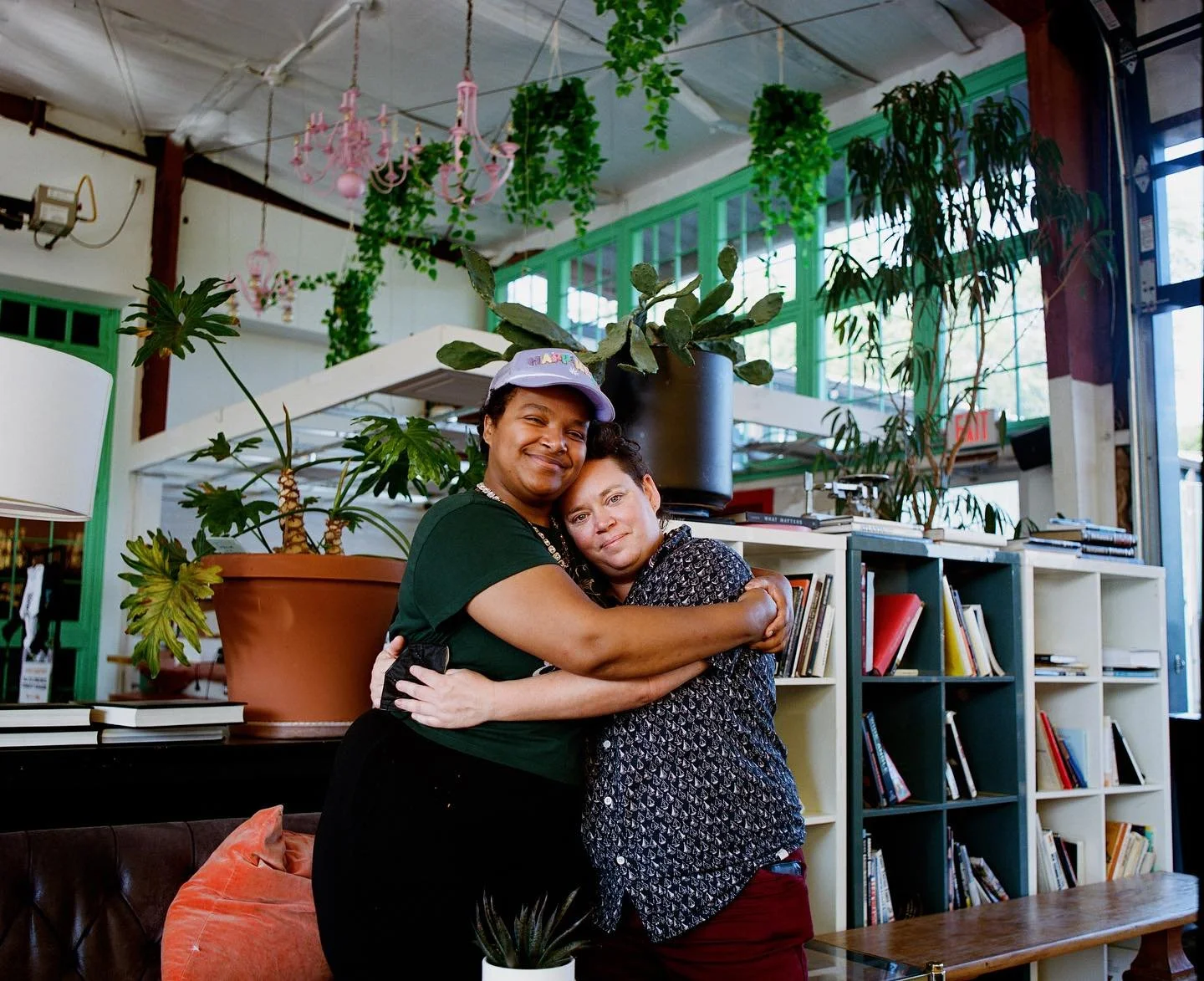 last month, i spent a beautiful sunday afternoon photographing @sfqp&rsquo;s community potluck for @19thnews in a story on communal spaces for queer people of color around the country. southern fried queer pride supports qtpoc communities through edu