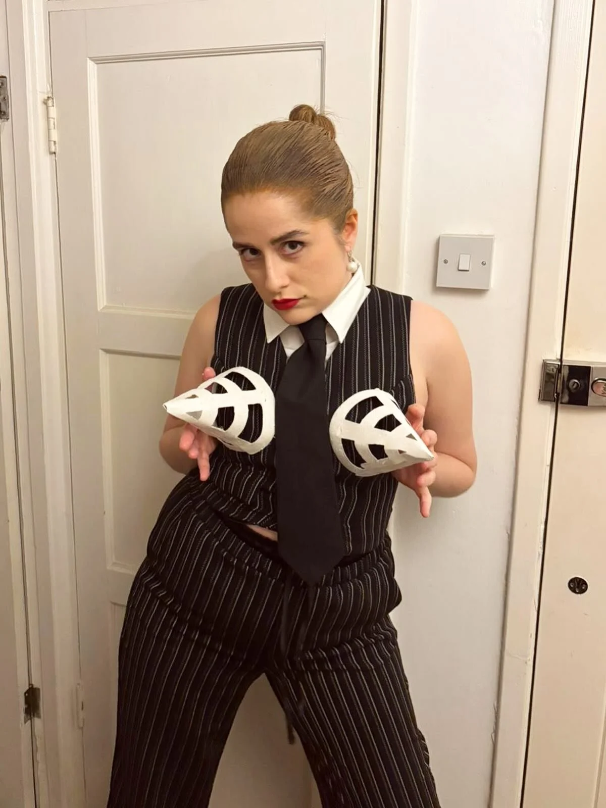 express yourself 💋🎩✨ #madonna

p.s. yes it is my jack skellington suit