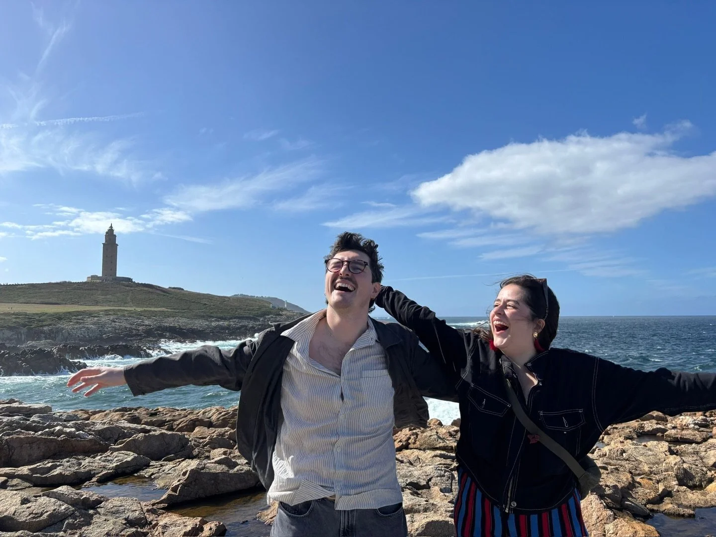 ☀️2025 ❄️ the year i rode a bike for the first time in 20 years&hellip; 🚴&zwj;♀️💖

6 countries, 4 exhibitions, endless homemade pasta 🍝 and last cuddles with the most gorgeous kitty 🐈&zwj;⬛