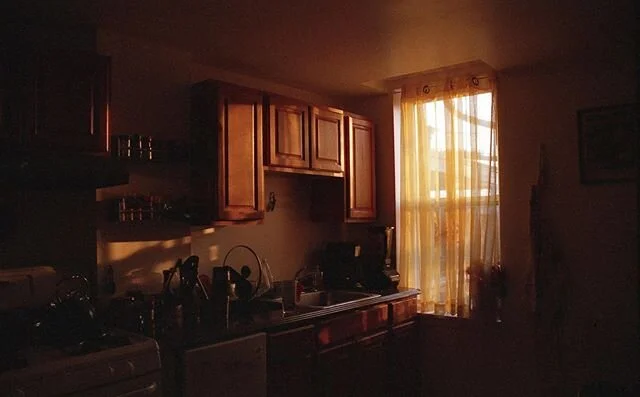 our light has many moods
.
.
.
.
.
#35mm #stayathome #meganelysephoto #baltimore #baltimoreonfilm #analogphotography #35mmfilm #grainisgood