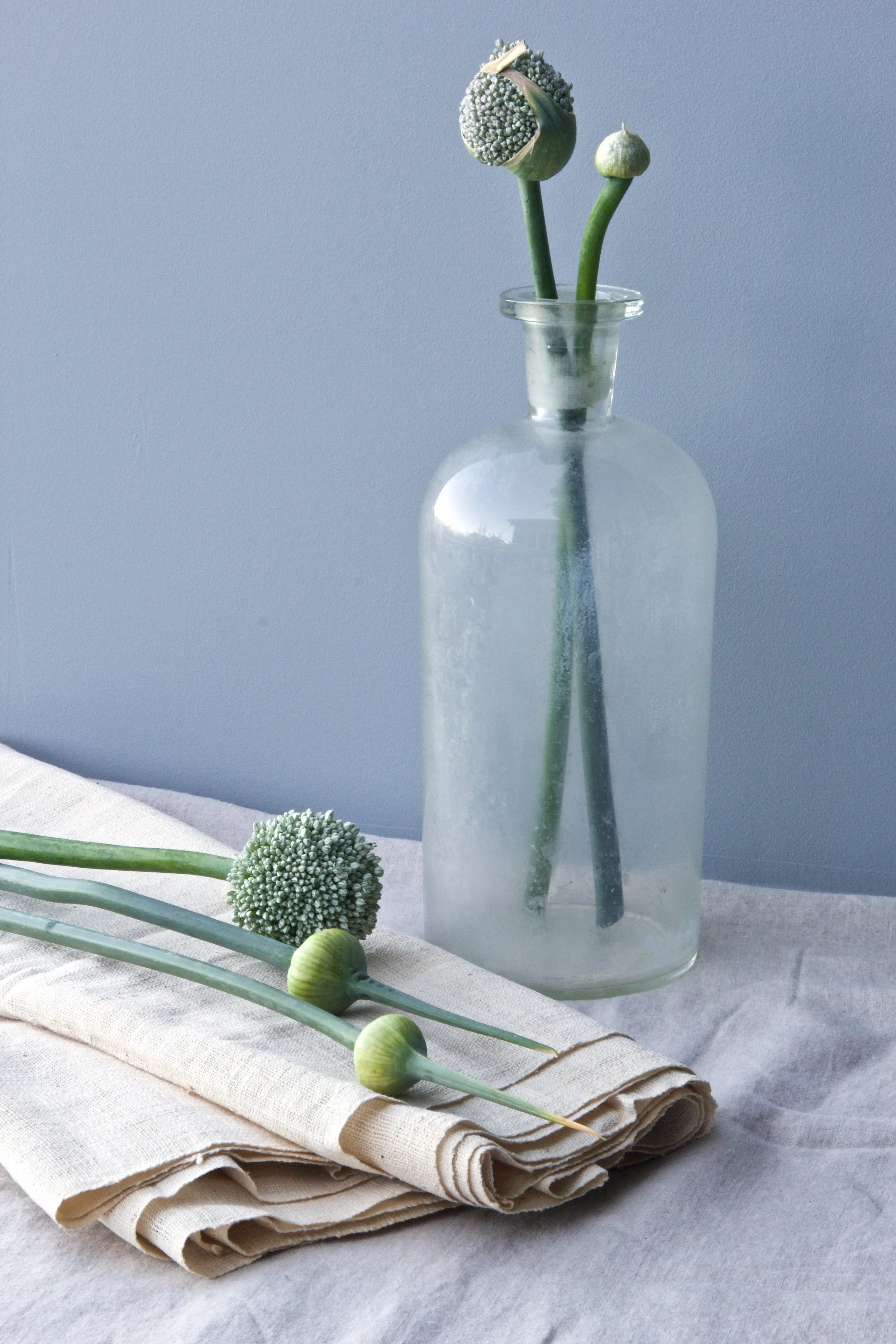 VIINTAGE JAR .jpg